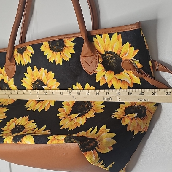 Sunflower Print Tote Bag - Picture 7 of 9